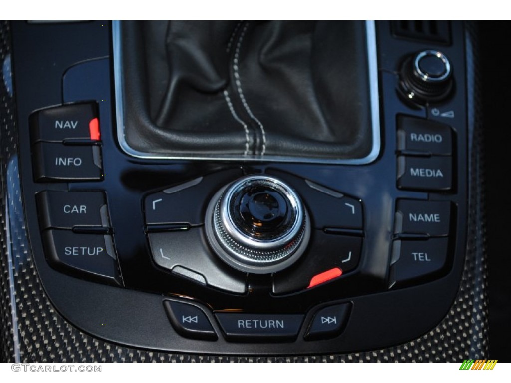 2010 Audi S4 3.0 quattro Sedan Controls Photo #76868016