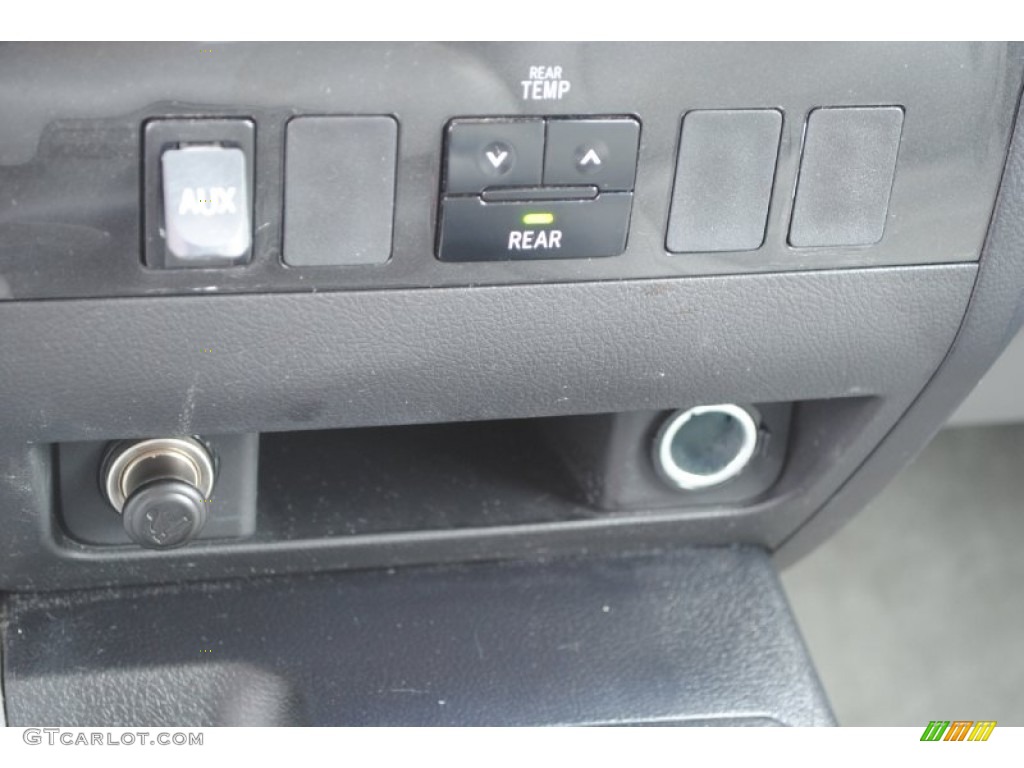 2008 Toyota Sequoia SR5 Controls Photo #76868823