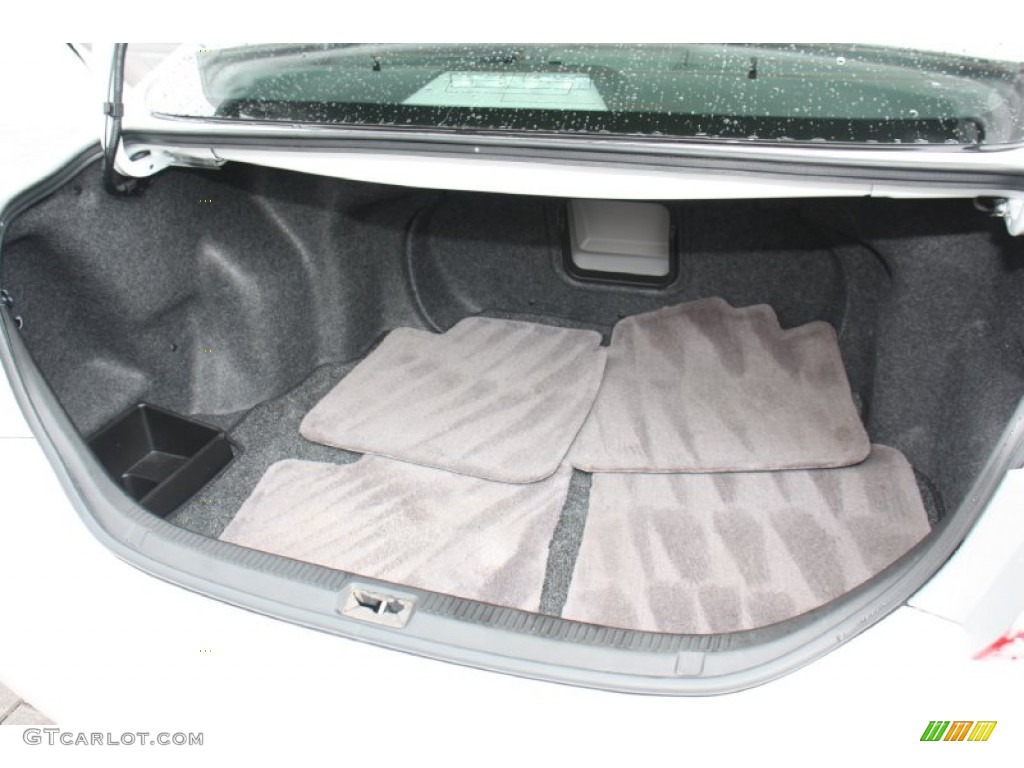 2011 Toyota Camry LE Trunk Photo #76870122