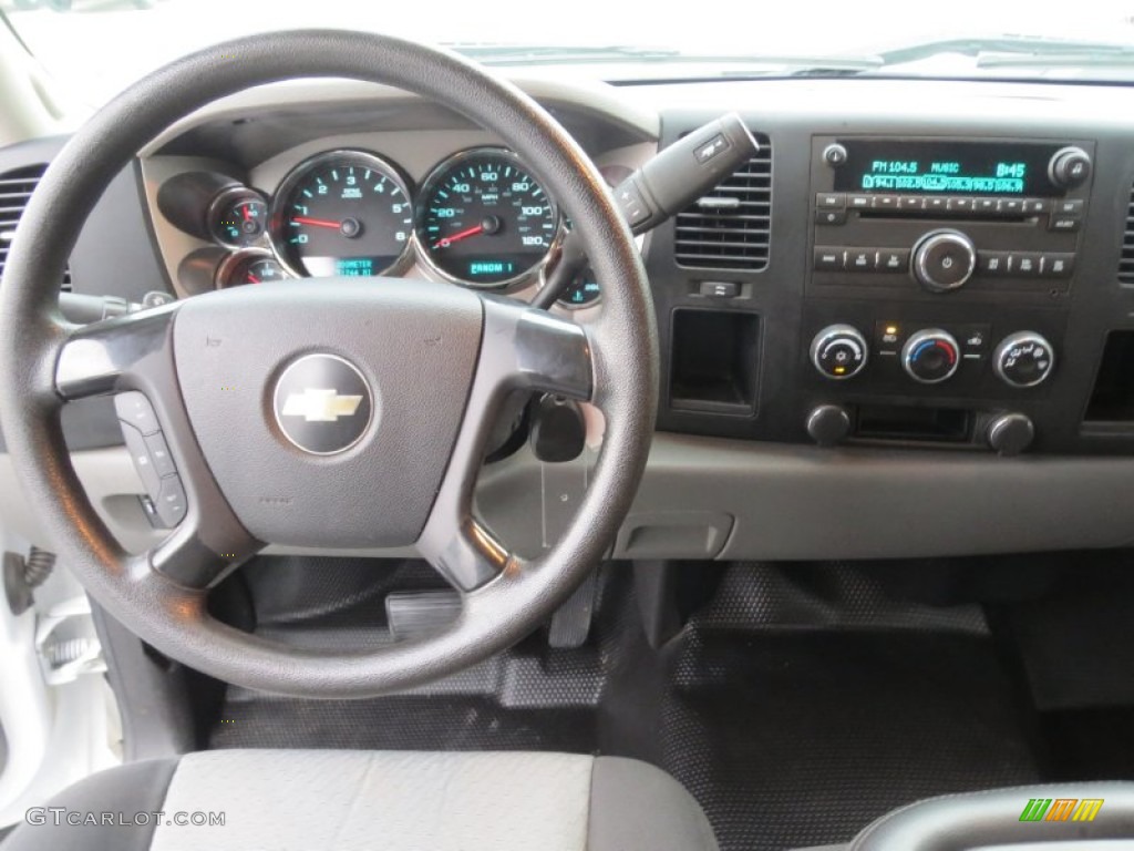 2009 Chevrolet Silverado 2500HD LS Crew Cab Dashboard Photos