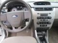 White Suede - Focus S Sedan Photo No. 33