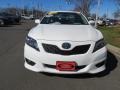 Super White - Camry SE Photo No. 2