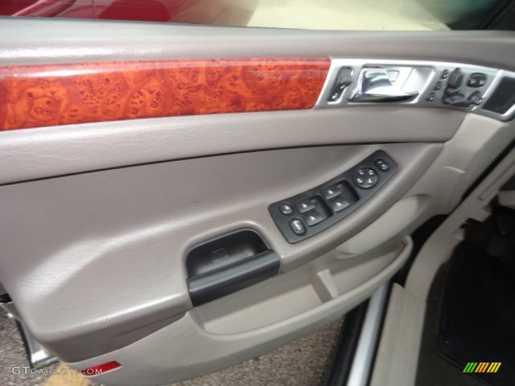 2004 Chrysler Pacifica AWD Light Taupe Door Panel Photo #76874352