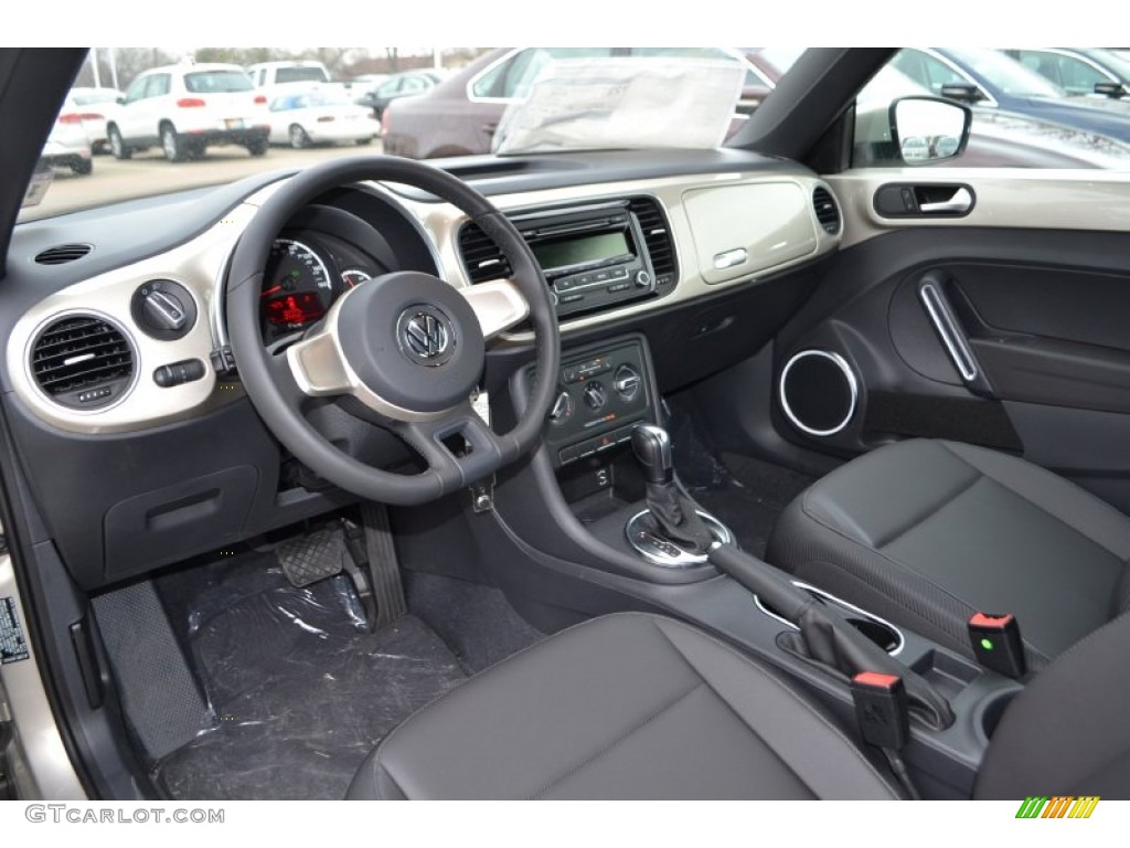 Titan Black Interior 2013 Volkswagen Beetle 2.5L Convertible Photo #76875283