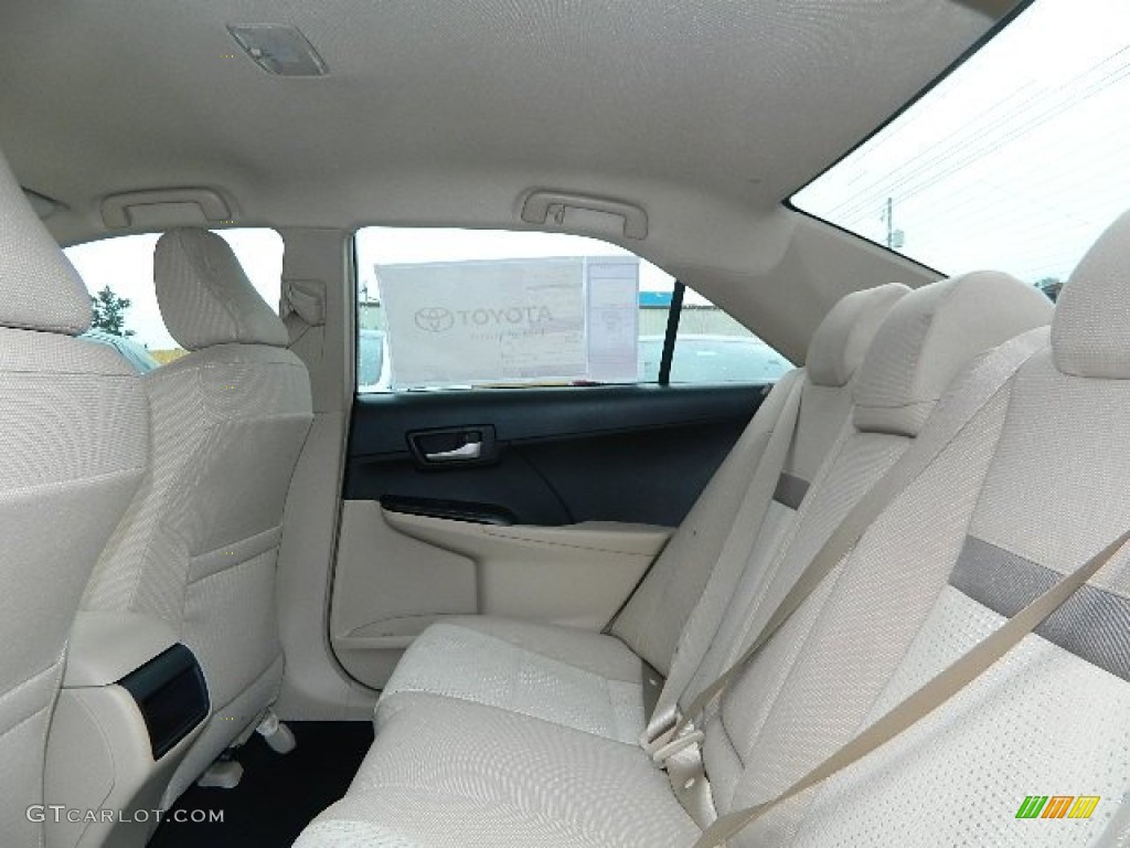 2013 Camry LE - Champagne Mica / Ivory photo #13