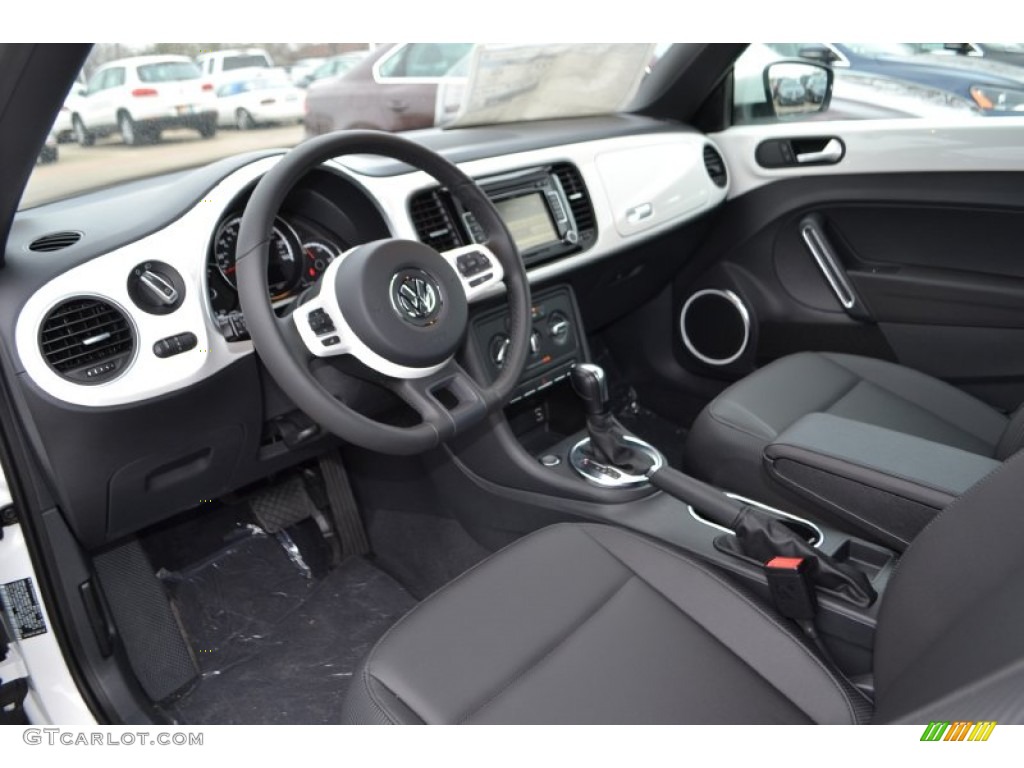 Titan Black Interior 2013 Volkswagen Beetle 2.5L Convertible Photo #76875454