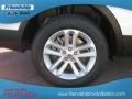 2013 White Platinum Tri-Coat Ford Explorer XLT 4WD  photo #7