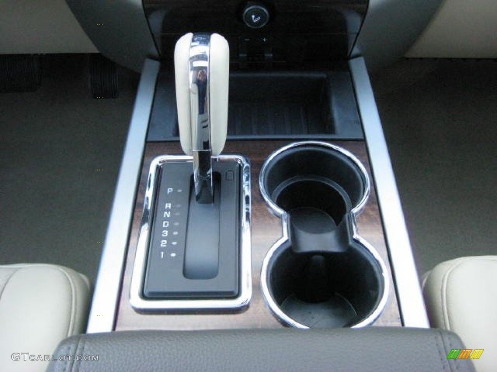 2013 Ford Expedition XLT 4x4 Transmission Photos