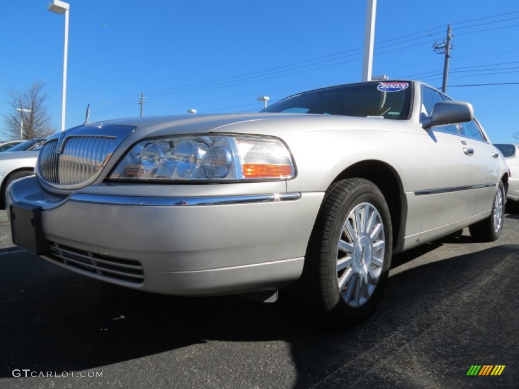 2003 Town Car Executive - Silver Birch Metallic / Dark Stone/Medium Light Stone photo #1