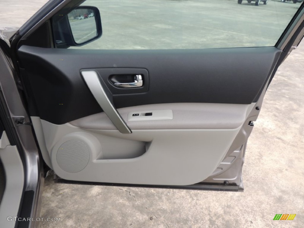 2011 Rogue SV - Platinum Graphite / Gray photo #7