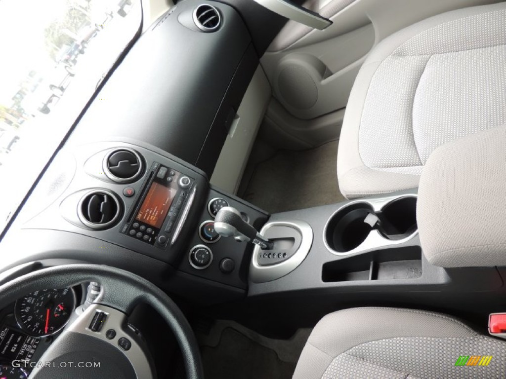 2011 Rogue SV - Platinum Graphite / Gray photo #21