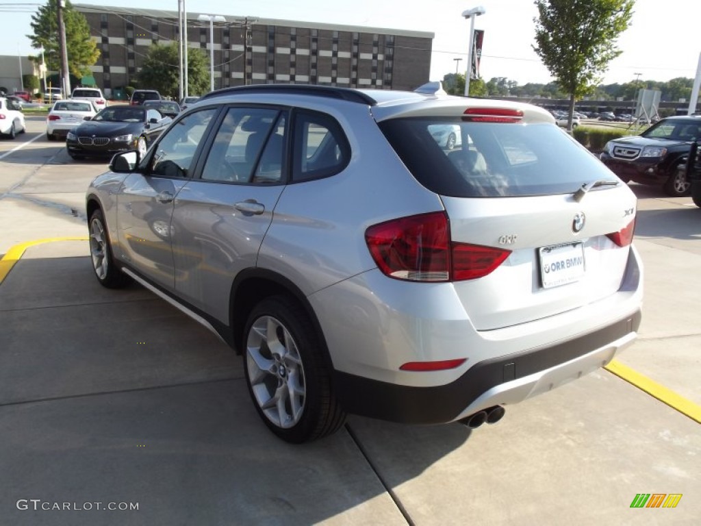 2013 X1 xDrive 35i - Glacier Silver Metallic / Black photo #4