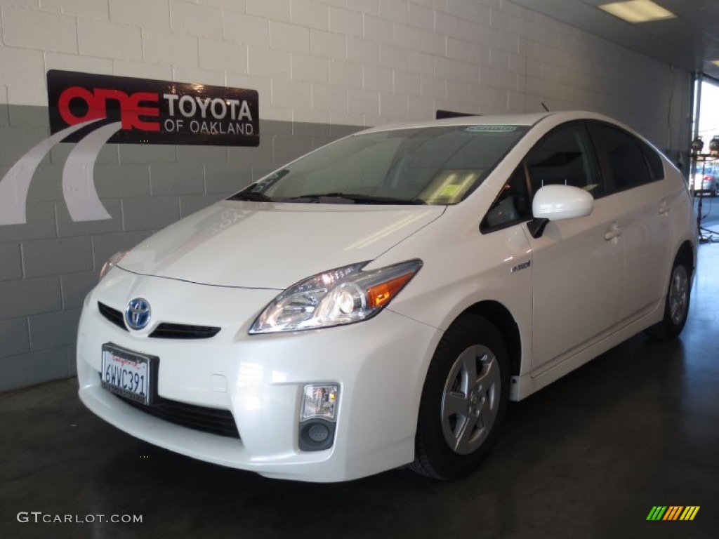 2010 Prius Hybrid IV - Blizzard White Pearl / Dark Gray photo #1