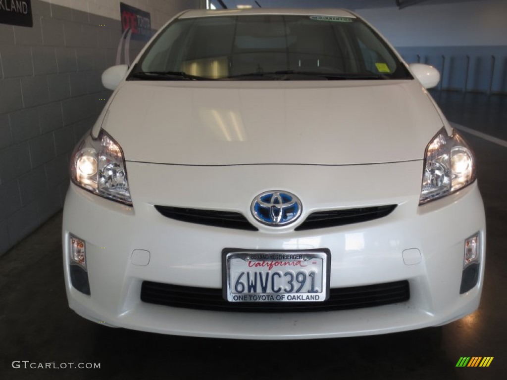 2010 Prius Hybrid IV - Blizzard White Pearl / Dark Gray photo #8