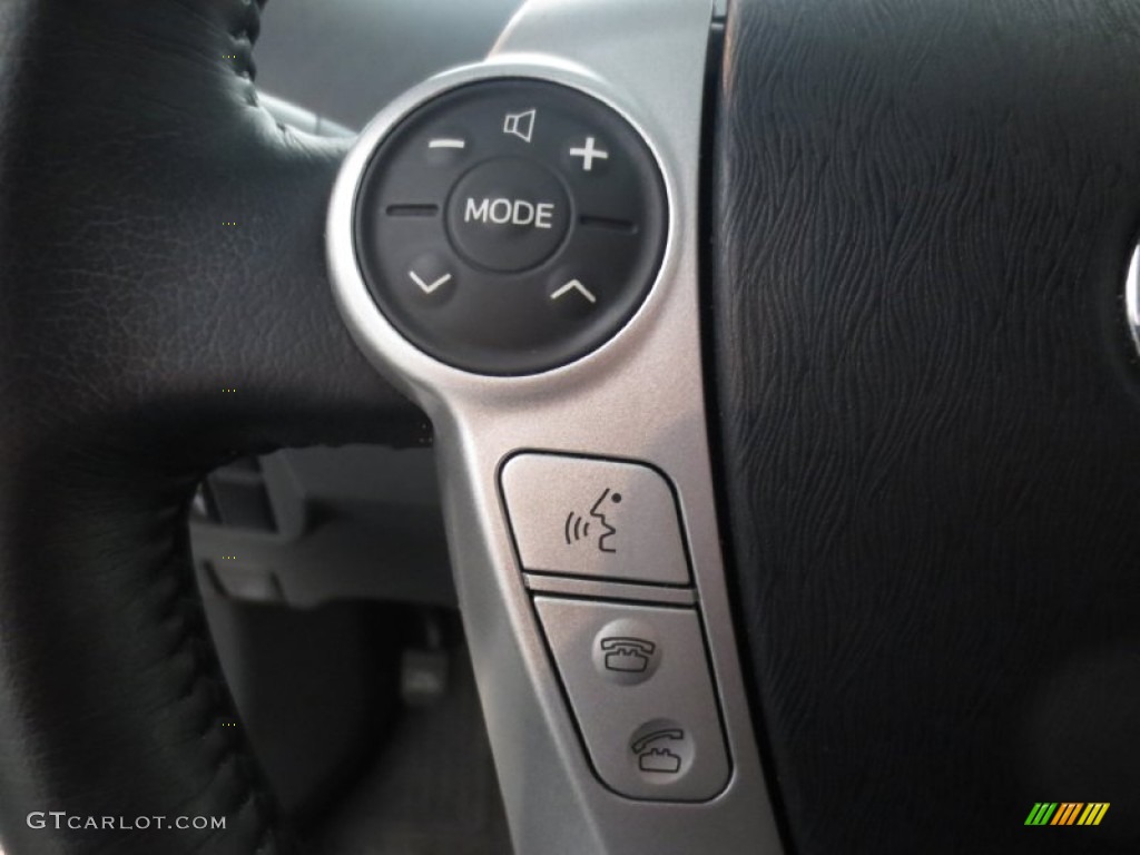 2010 Prius Hybrid IV - Blizzard White Pearl / Dark Gray photo #21