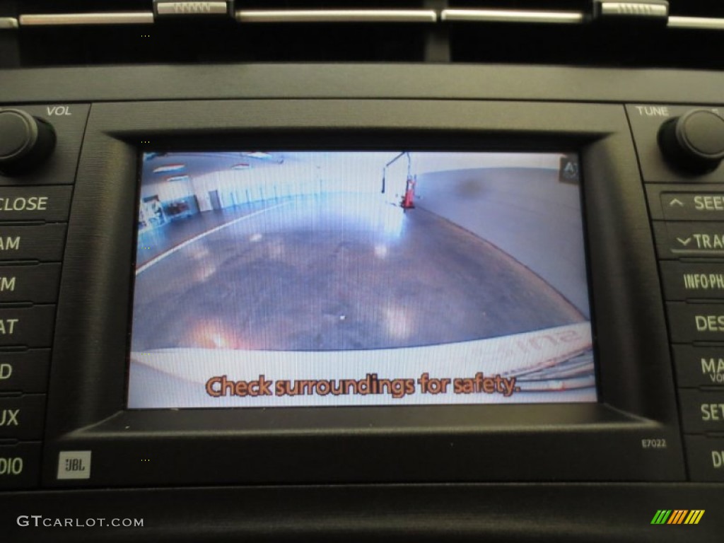 2010 Prius Hybrid IV - Blizzard White Pearl / Dark Gray photo #26