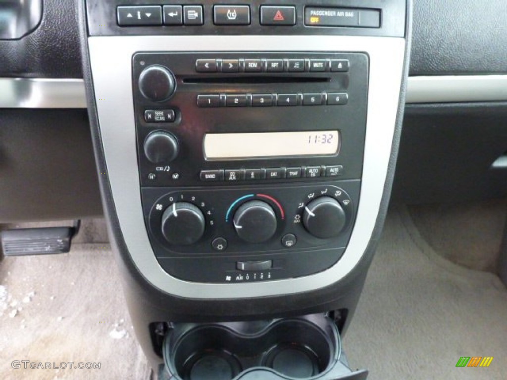 2006 Pontiac Montana SV6 Controls Photo #76887279
