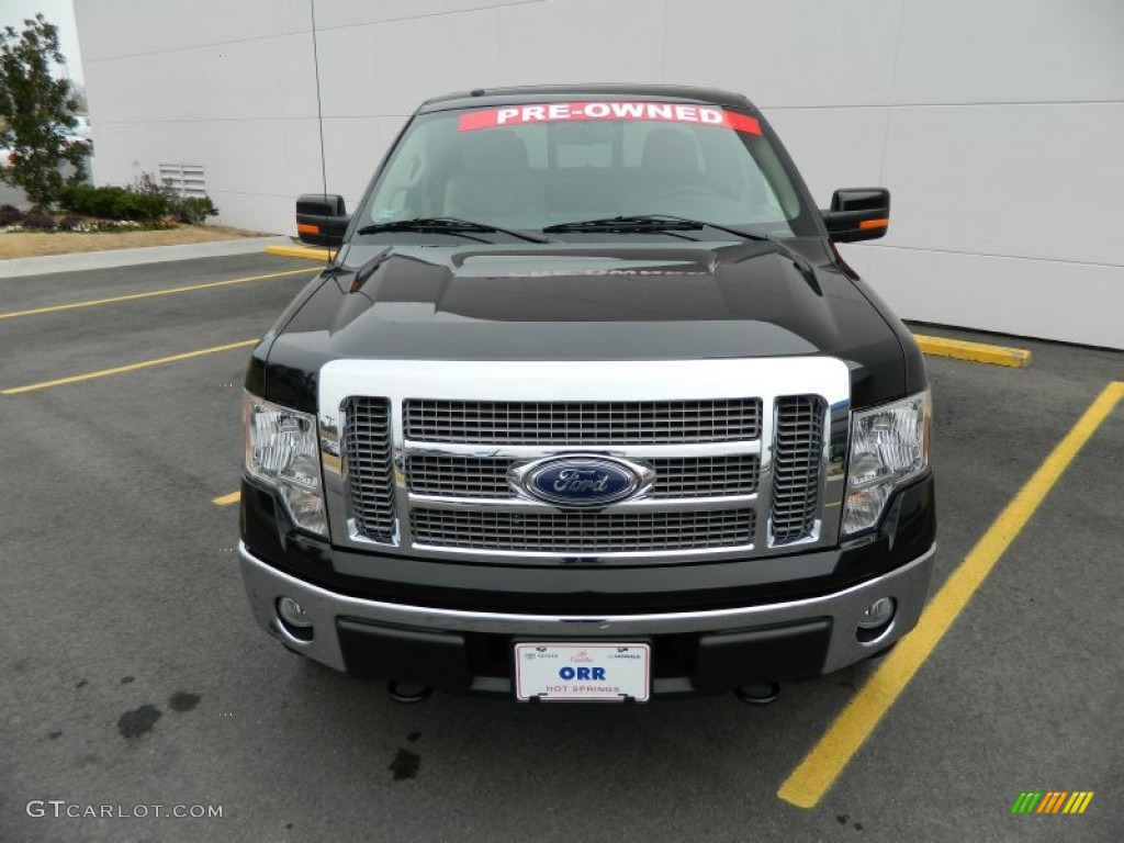 2010 F150 Lariat SuperCab 4x4 - Tuxedo Black / Tan photo #2