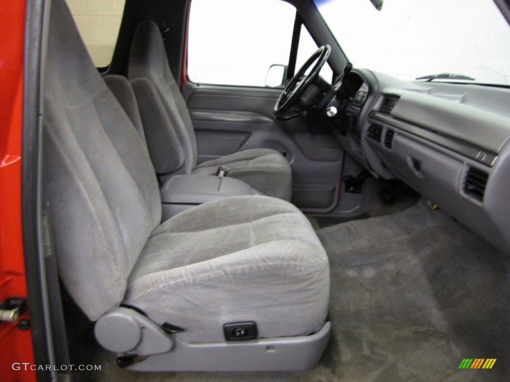 Grey Interior 1995 Ford Bronco XLT 4x4 Photo #76888935