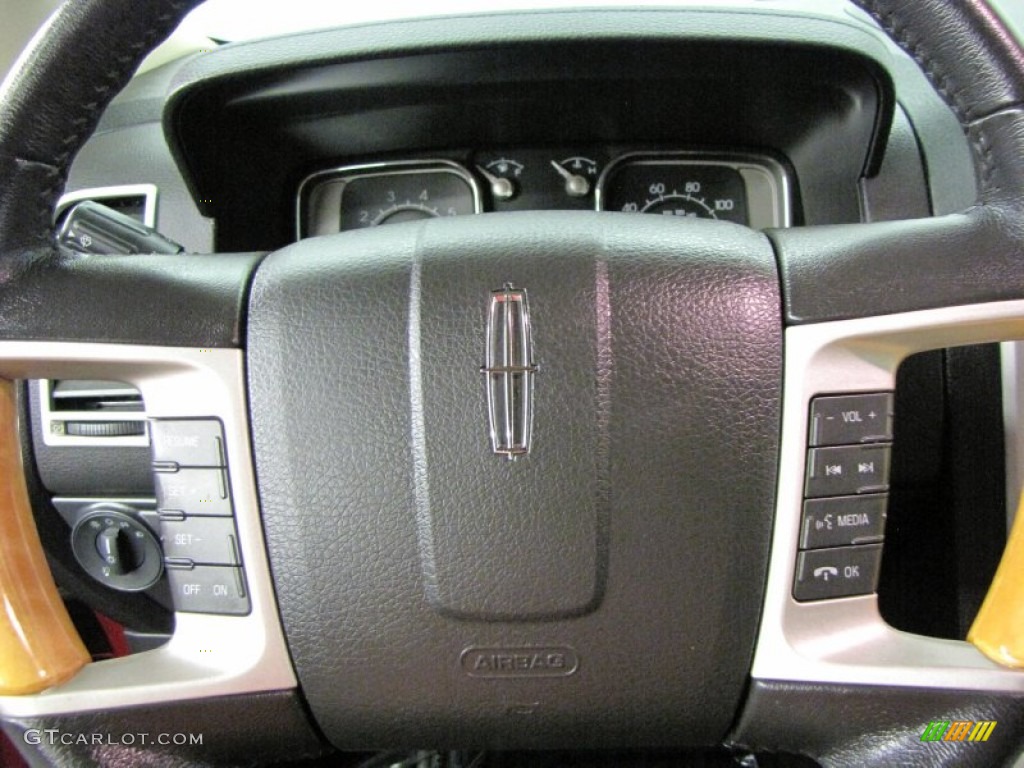 2009 Lincoln MKX Standard MKX Model Controls Photo #76890920