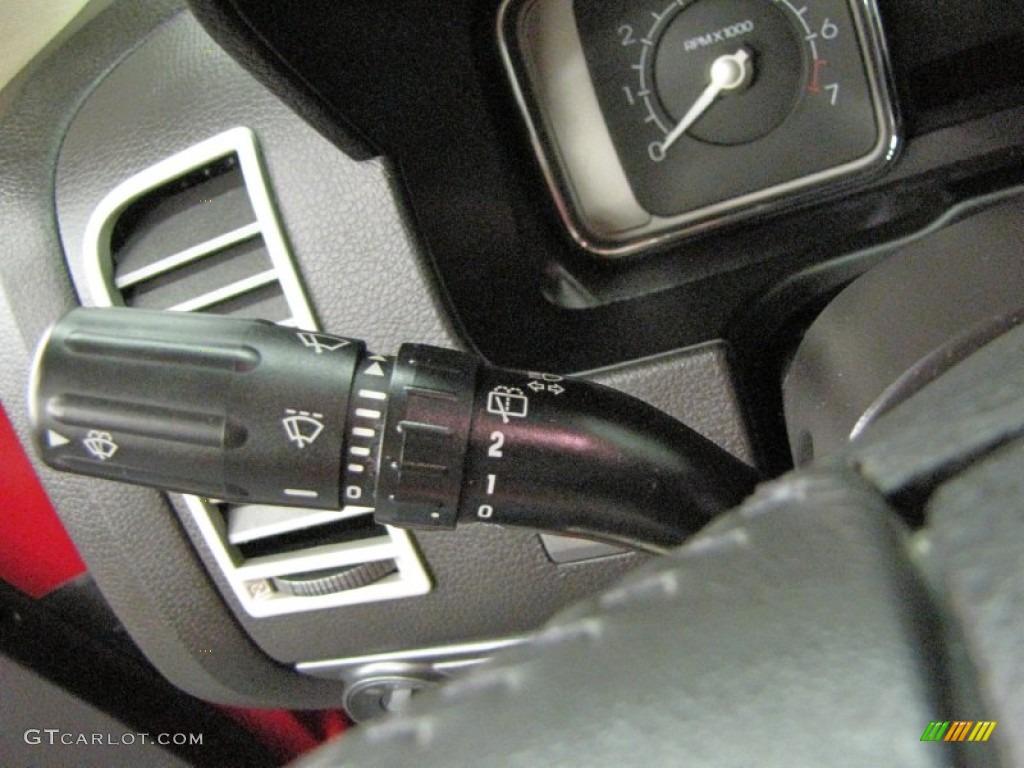 2009 MKX  - Vivid Red Metallic / Limited Charcoal Black/Light Stone photo #23