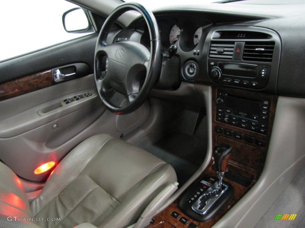 2006 Suzuki Verona Luxury Gray Dashboard Photo #76892559