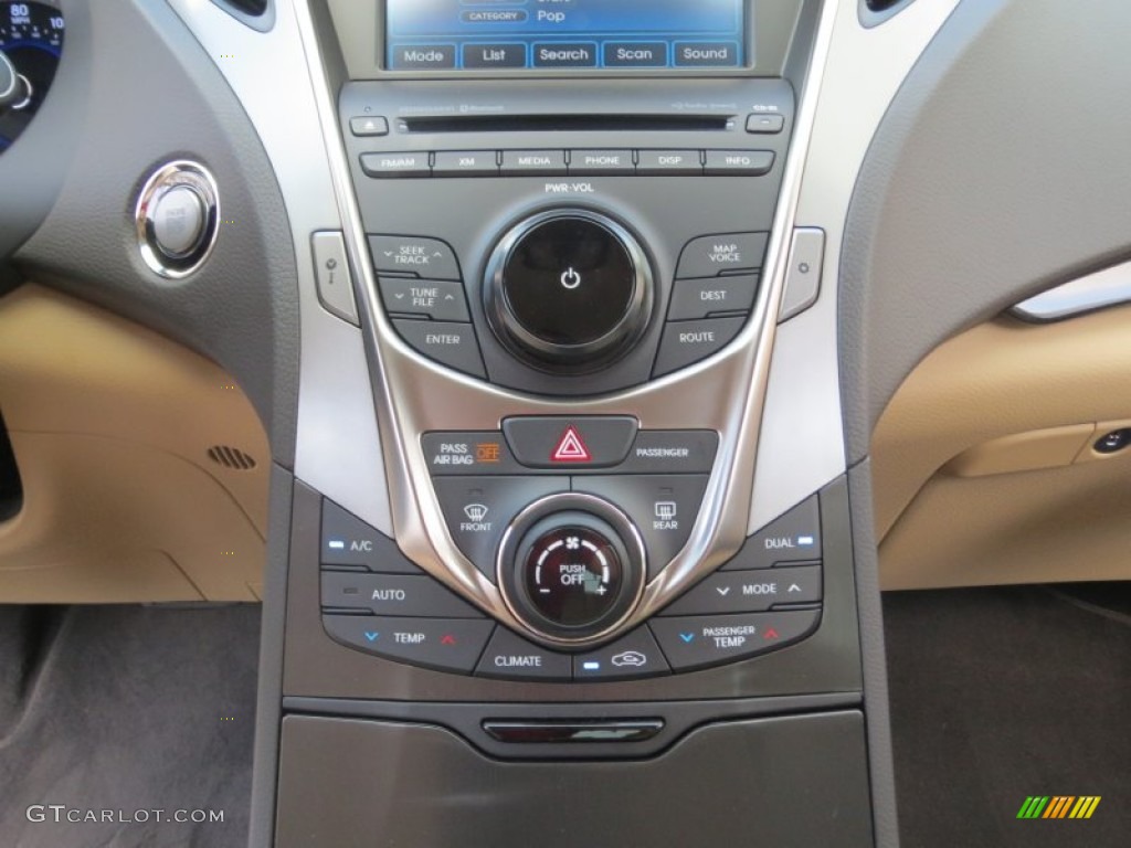 2013 Hyundai Azera Standard Azera Model Controls Photo #76892730