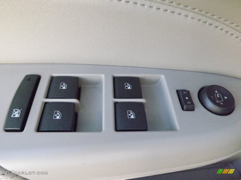 2010 Cadillac SRX V6 Controls Photo #76893353