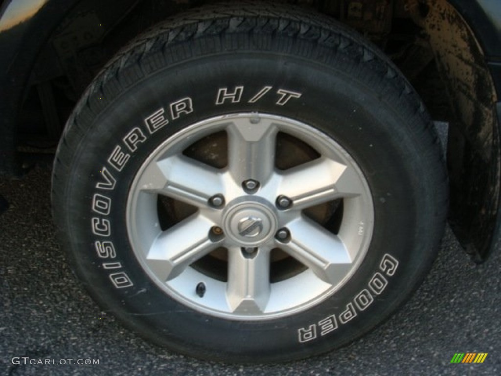 2003 Nissan Pathfinder SE 4x4 Wheel Photos