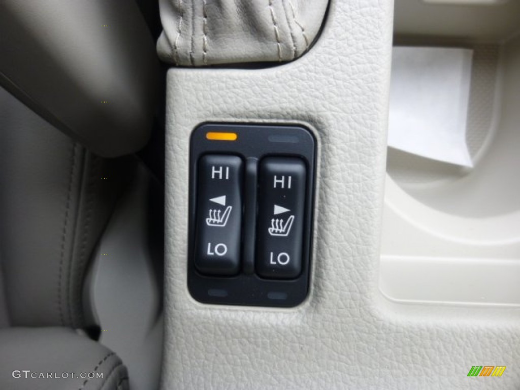 2013 Subaru Impreza 2.0i Sport Limited 5 Door Controls Photo #76894659