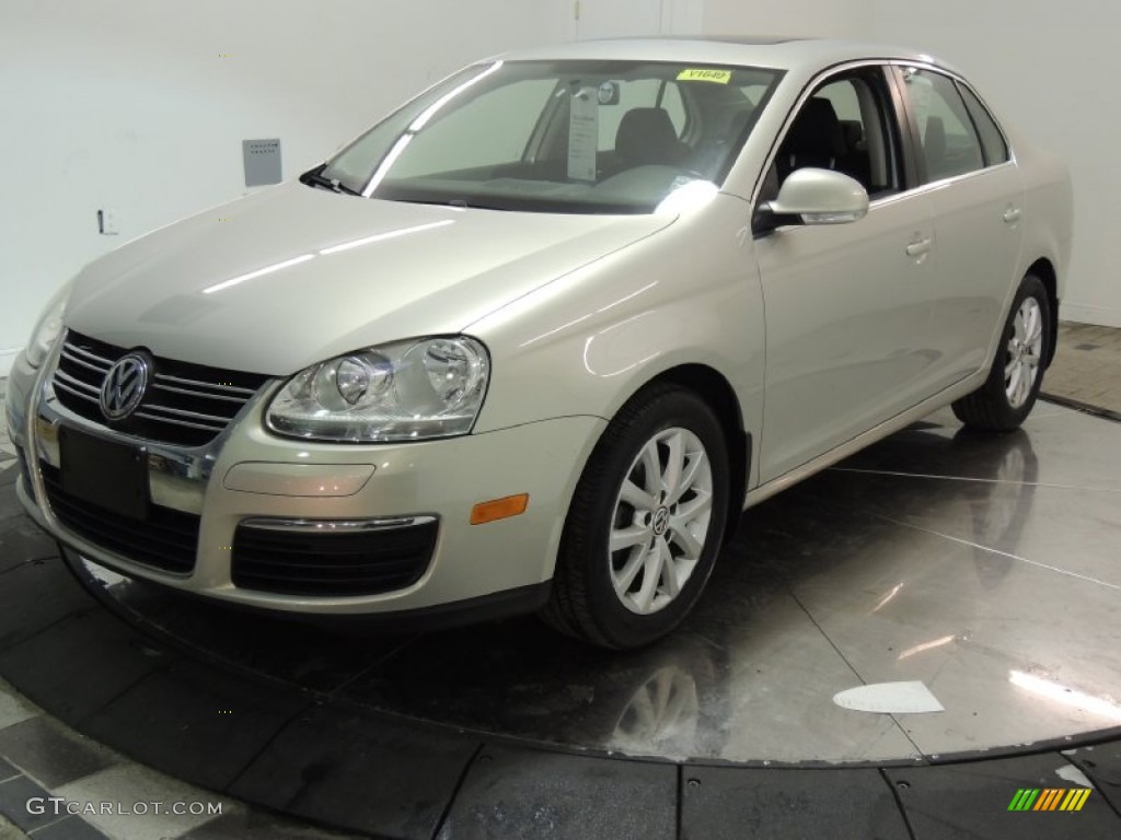 Reflex Silver Metallic 2010 Volkswagen Jetta SE Sedan Exterior Photo #76895478