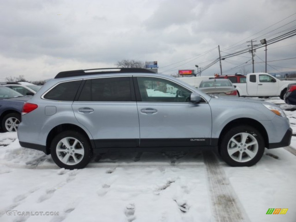 Ice Silver Metallic 2013 Subaru Outback 2.5i Premium Exterior Photo #76895493