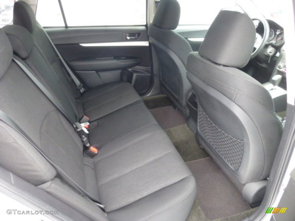 2013 Subaru Outback 2.5i Premium Rear Seat Photo #76895559