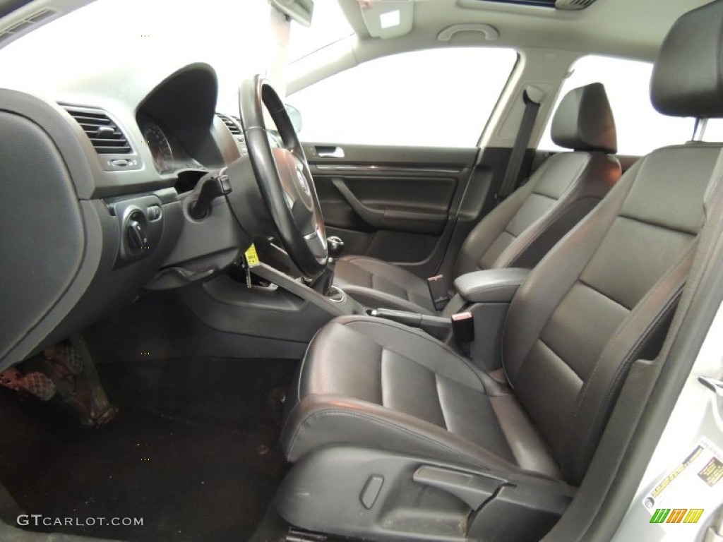 Titan Black Interior 2010 Volkswagen Jetta SE Sedan Photo #76895667