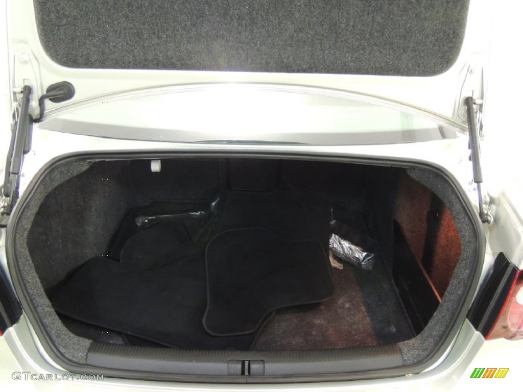 2010 Volkswagen Jetta SE Sedan Trunk Photo #76895805