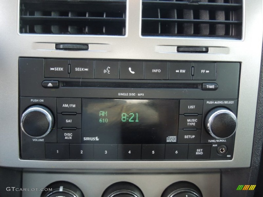 2011 Dodge Nitro Heat 4x4 Audio System Photo #76897671