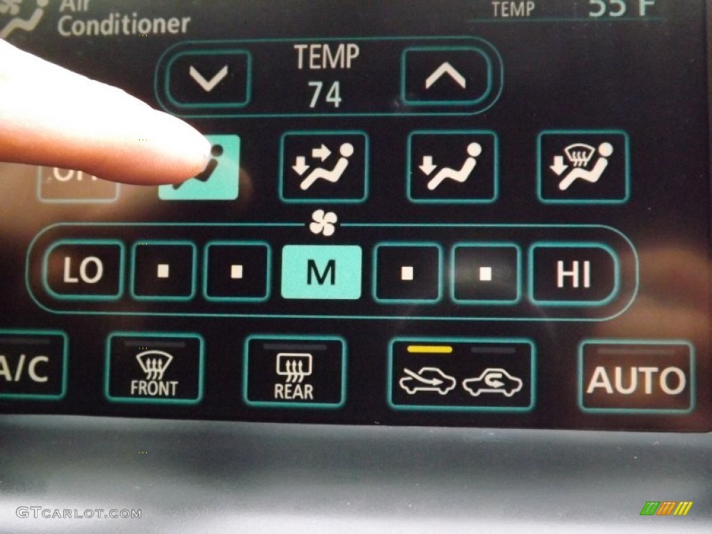 2007 Toyota Prius Hybrid Touring controls Photos