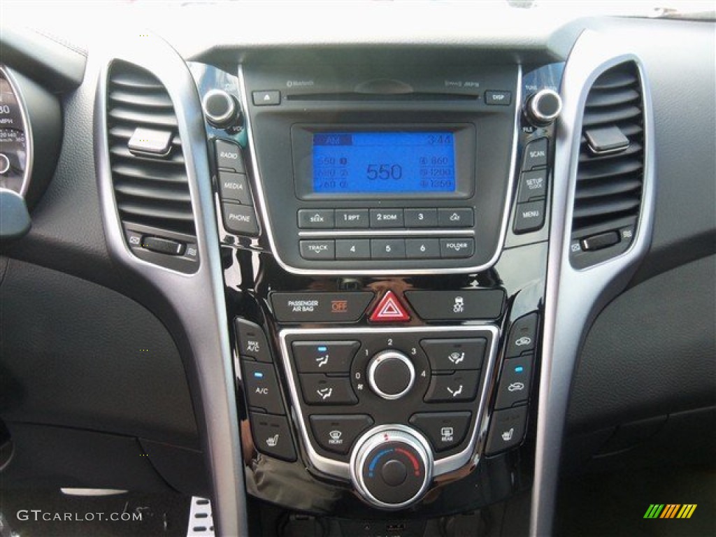 2013 Hyundai Elantra GT Controls Photo #76898238
