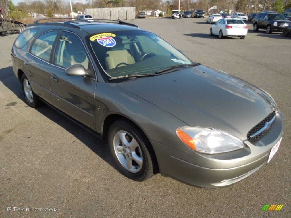 Spruce Green Metallic 2001 Ford Taurus SE Wagon Exterior Photo #76899048