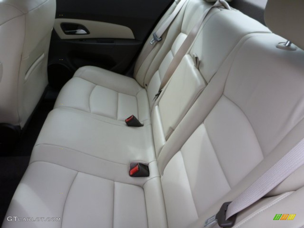2012 Chevrolet Cruze LTZ/RS Rear Seat Photo #76900452