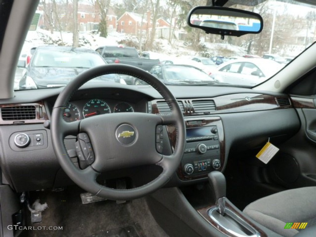 2013 Chevrolet Impala LT Ebony Dashboard Photo #76902759