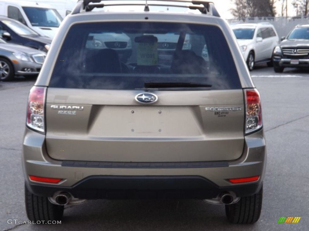 2009 Forester 2.5 X Limited - Topaz Gold Metallic / Black photo #4