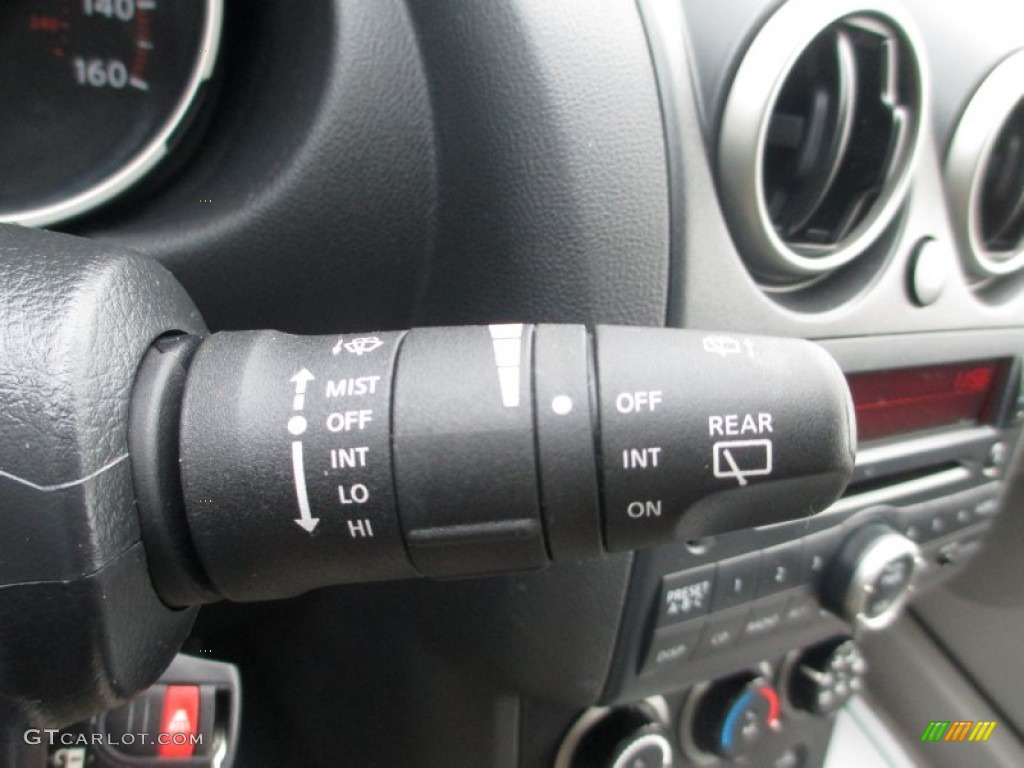 2010 Nissan Rogue S AWD 360 Value Package Controls Photo #76904482