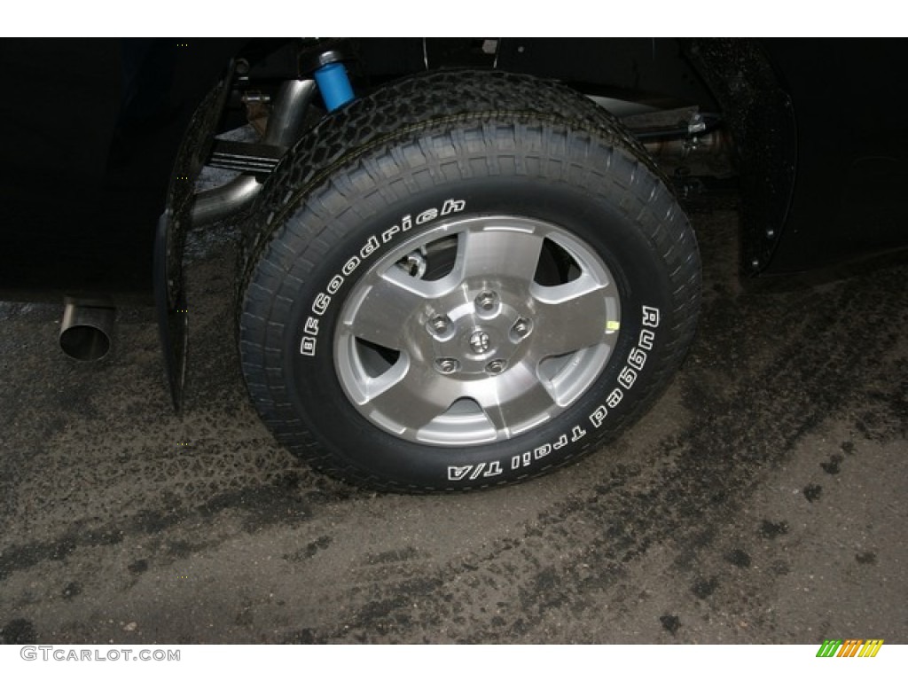 2013 Tundra SR5 TRD Double Cab 4x4 - Black / Sand Beige photo #9