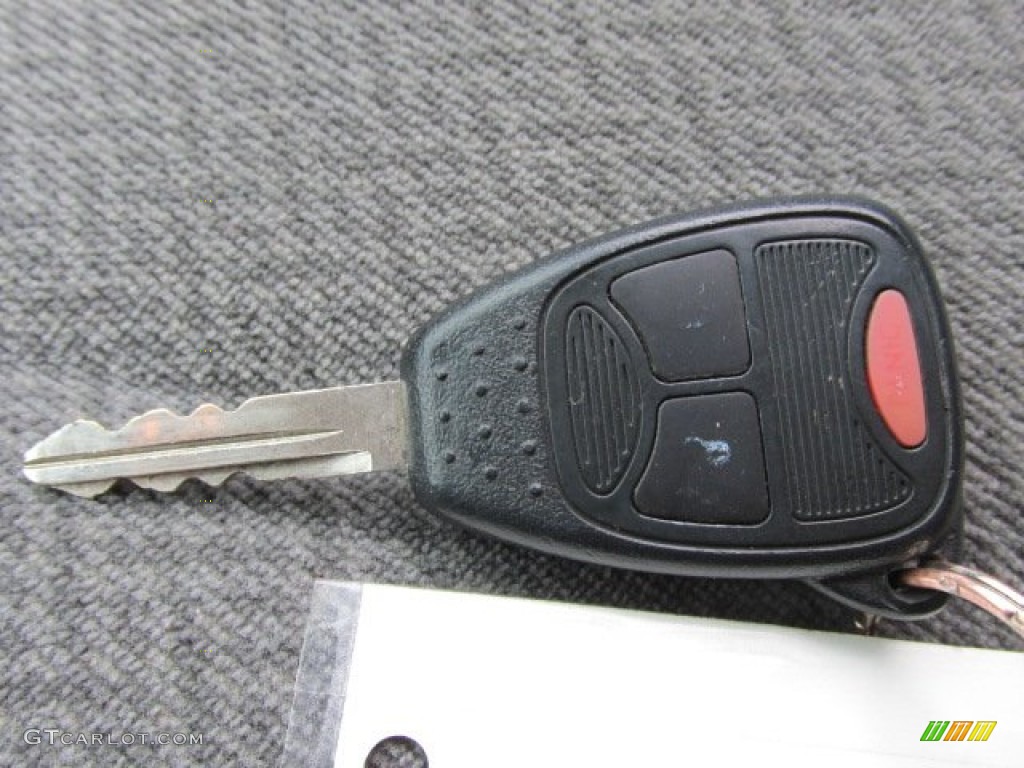 2007 Dodge Grand Caravan SE Keys Photos