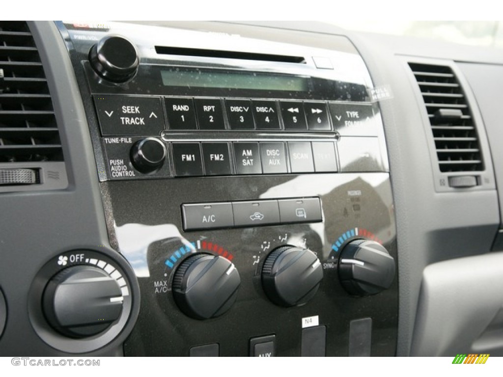 2013 Toyota Tundra Regular Cab 4x4 Controls Photos
