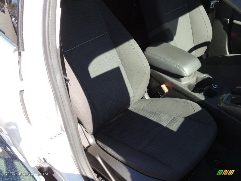 2012 Focus SEL Sedan - White Platinum Tricoat Metallic / Charcoal Black photo #8