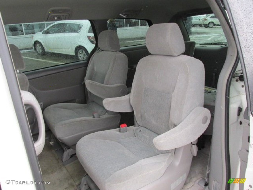 Stone Interior 2005 Toyota Sienna CE Photo #76905883