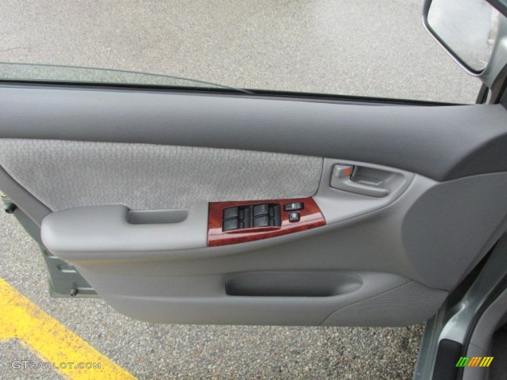 2004 Corolla LE - Mineral Green / Light Gray photo #11