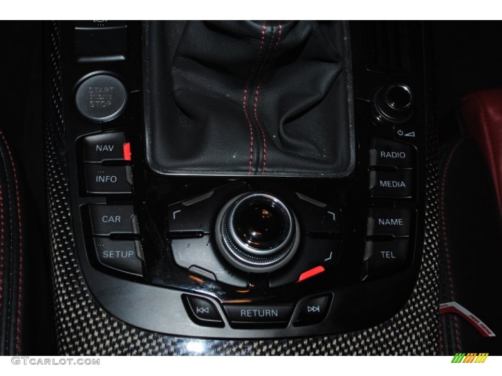 2010 Audi S4 3.0 quattro Sedan Controls Photo #76906299